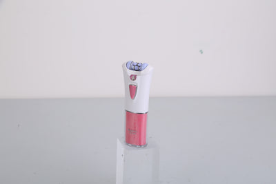 Cordless epilator & shaver with LED for smooth face and body