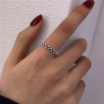 Simple Vintage Women's Fashion Ring