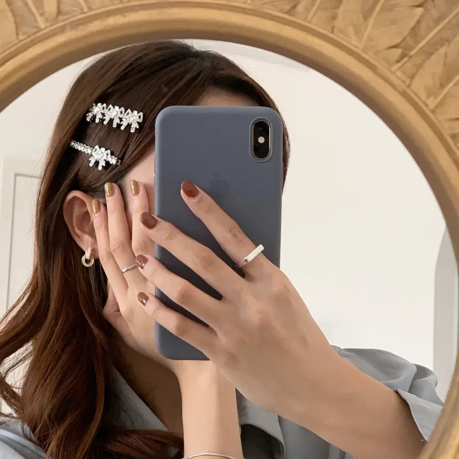 Rhinestone Bow Hair Clip - Baroque Style Vintage Accessory